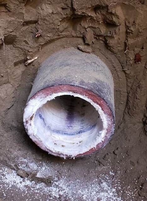 epoxy pipe lining on a pipe